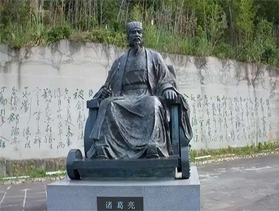 智谋三国志郭嘉_郭嘉谋略_郭嘉的智慧与谋略