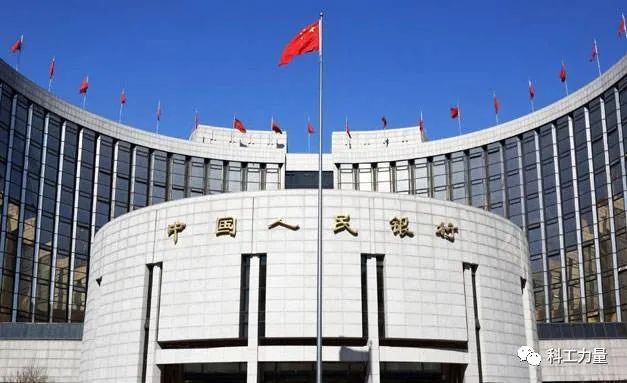 有限供应：大多数加密货币的供应量都是固定的或有上限的，以造成稀缺性。例如，比特币的供应量上限为 2100 万。_比特币占加密货币比例_比特币总量限制