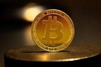 加密货币与金融危机的关系：深入解析比特币、以太坊等数字货币如何影响金融市场