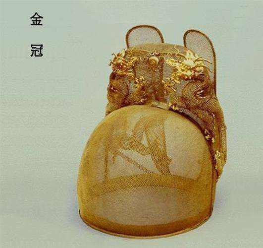 皇权的象征：古代皇帝的服饰_中国古代的服饰是什么的象征_服饰象征什么
